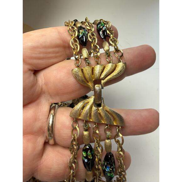 Rare HTF Vintage Crown Trifari 5-Strand Black Confetti Art Glass Beaded Necklace - Picture 5 of 10